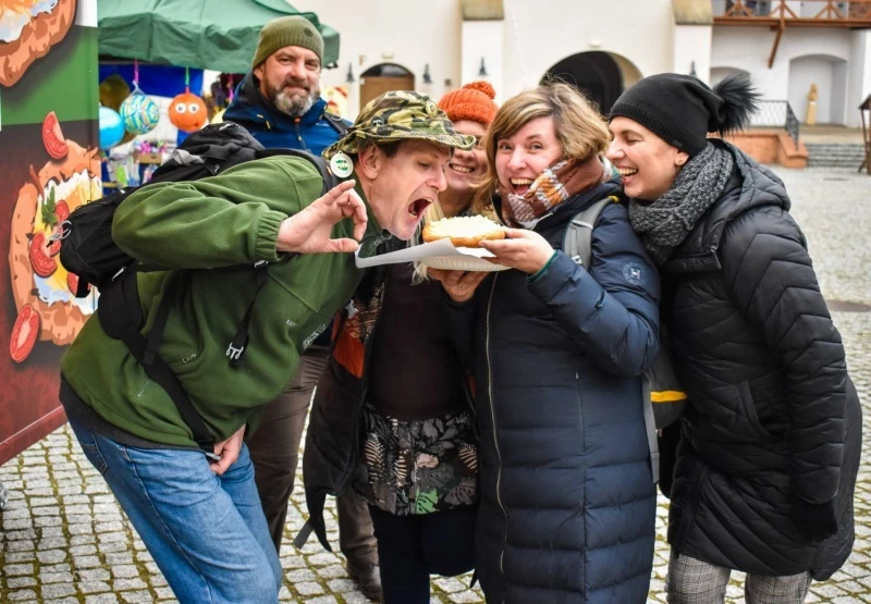 Zlot Food Trucków odbył się na raciborskim zamku